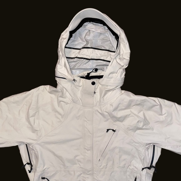 Mountain Hardwear Insulated Lined Ski Jacket sz M - Picture 3 of 9